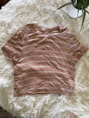 American Eagle Outfitters Short Sleeve Tee